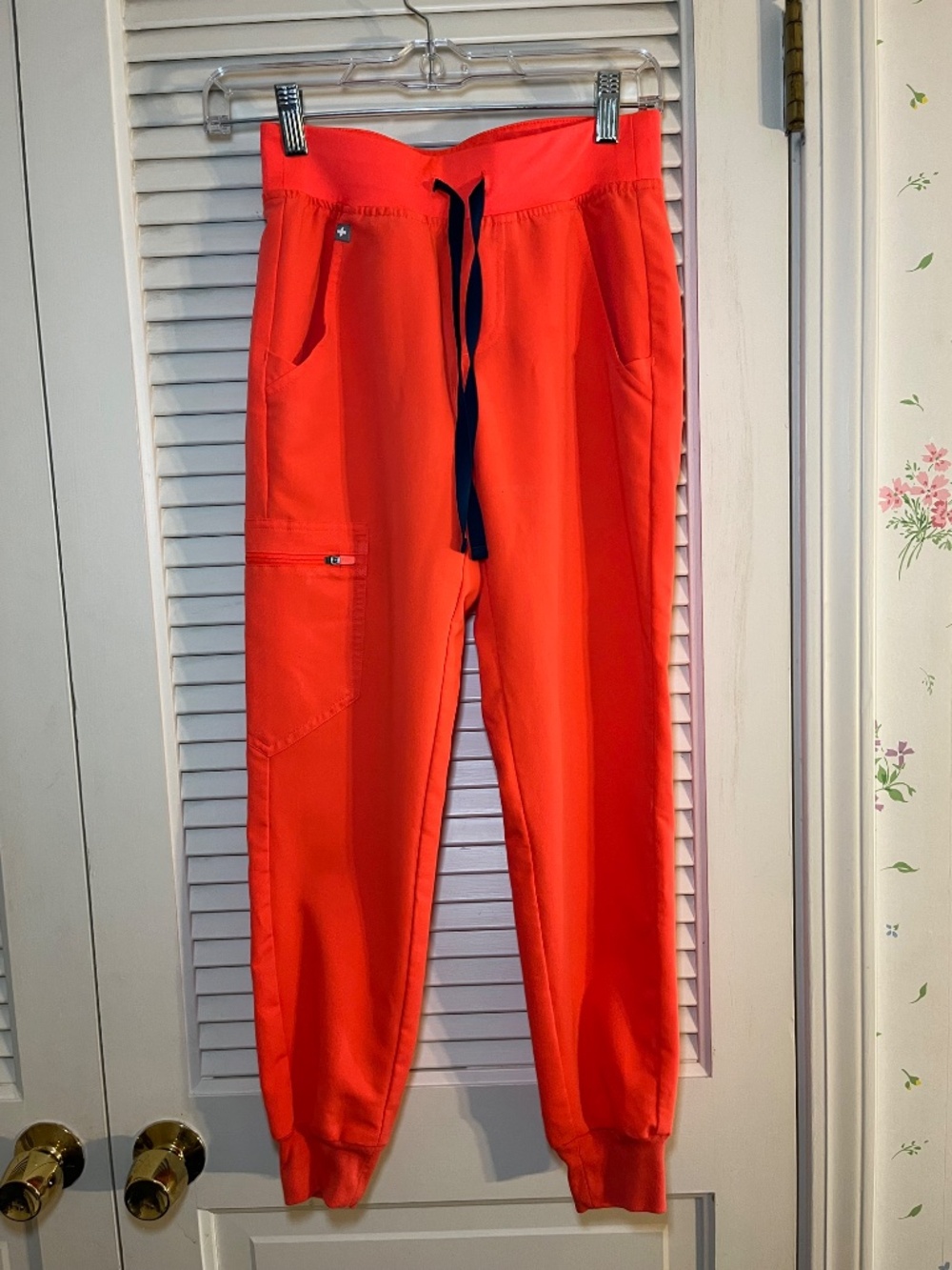 Figs Fiery Coral Zamora Jogger Scrub Pants Size XXSP PO #5133 - Picture 10 of 10